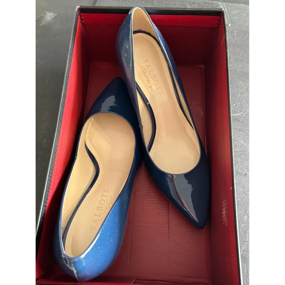 NIB‎ - Talbots Sadie Titian Blue Patent Leather Pointed Toe Kitten Heel Pumps 7M